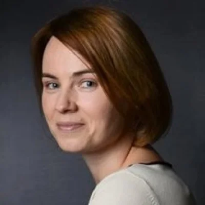 Dr. Anna Samsel van Haasteren Dr. Anna Samsel van Haasteren