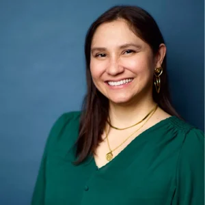 Dr. Cinthya Guerrero