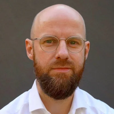 Dr. Robin Kellermann Dr. Robin Kellermann